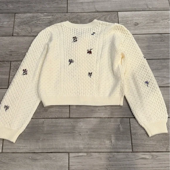 Floral Embroidered Cream Sweater - Picture 11 of 16